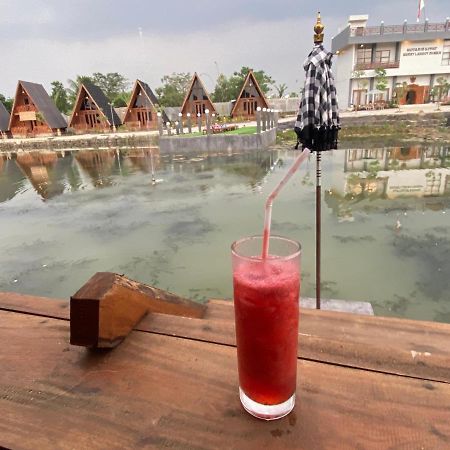 Resort & Resto Talaga Sundayana Субанг Экстерьер фото